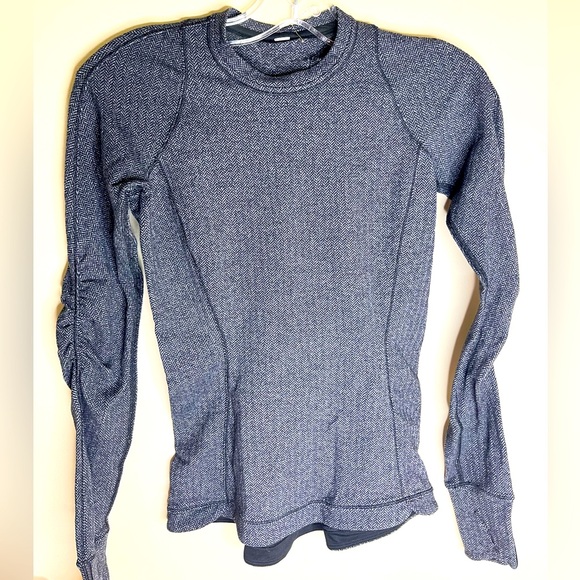 Grey Lululemon longsleeve - Picture 1 of 3